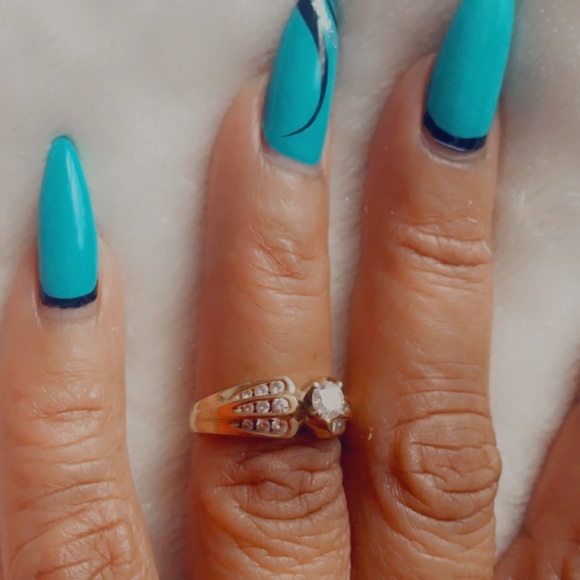 White gold Diamond Ring - Picture 3 of 10